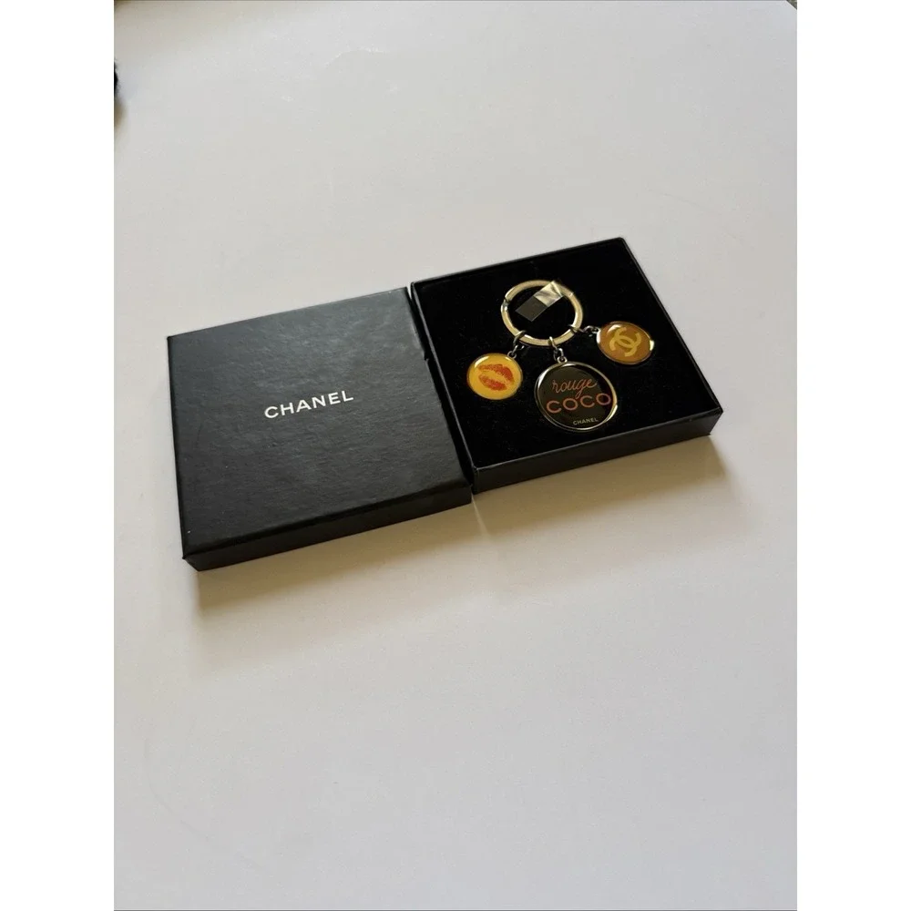 CHANEL COCO Rouge Key Ring Holder Chain Charm Customer Novelty From Japan